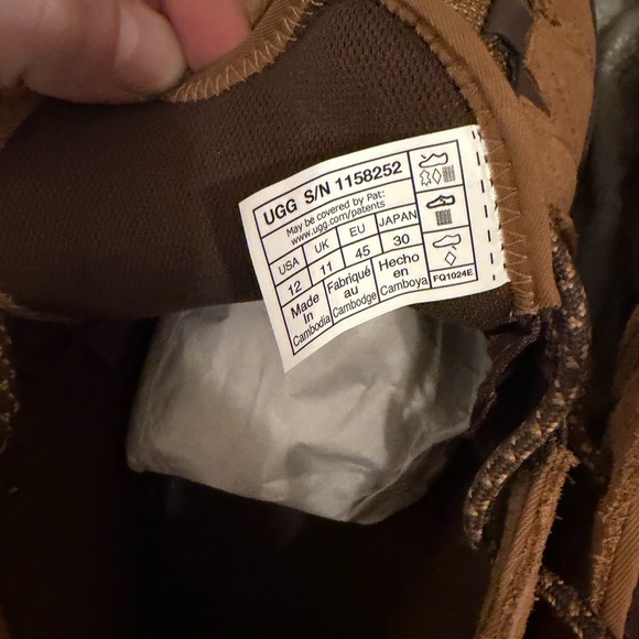 Mens Ugg Captrail Suede Sneakers Size 12 New - Picture 6 of 9